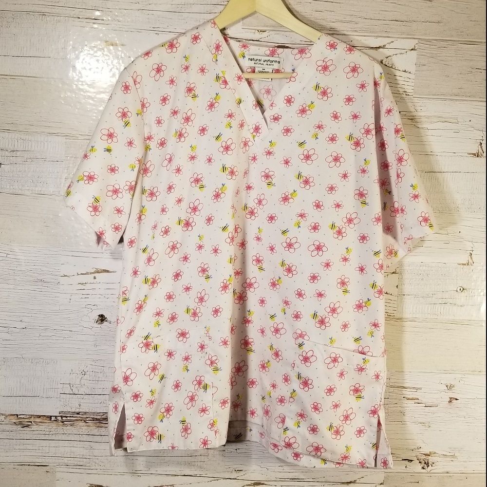 Natural Uniforms bee scrub top